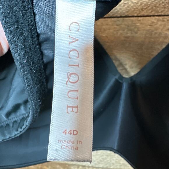 Cacique Lightly Lined T-Shirt Bra Black Wireless Seamless Stretch Size 44D - Picture 4 of 5